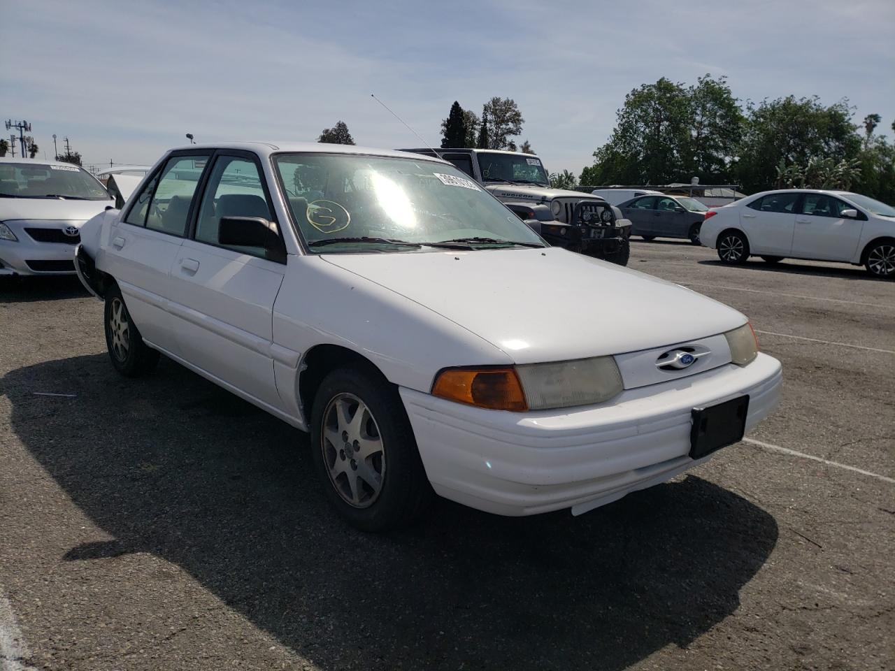 FORD ESCORT LX 1996 with VIN 3FASP13J6TR106686 - Photo from auction