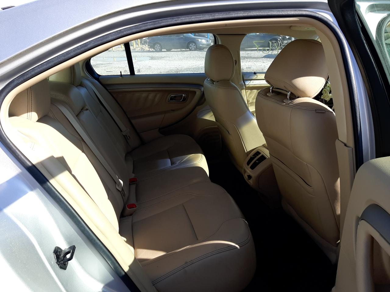 Photo 6 from auction – 2014 FORD TAURUS SEL with VIN 1FAHP2E89EG130579