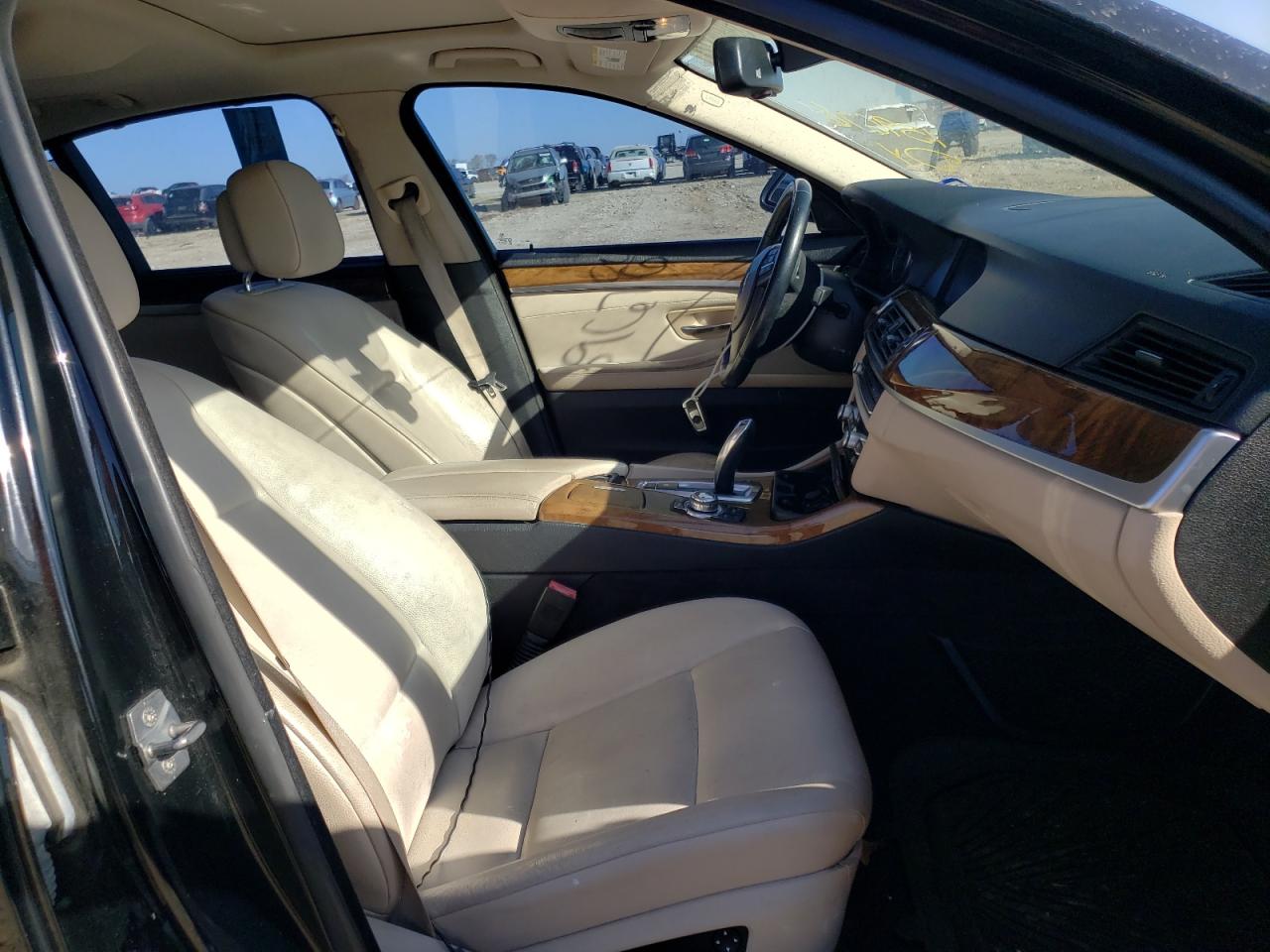 Photo 5 from auction – 2011 BMW 550 I with VIN WBAFR9C51BC618342
