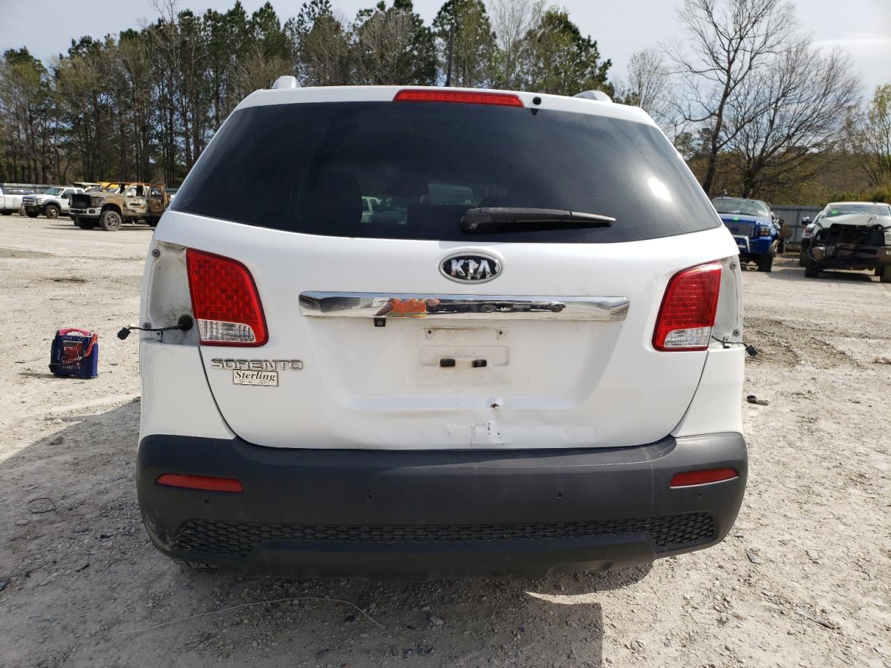 Photo 9 from auction – 2011 KIA SORENTO BA with VIN 5XYKT3A17BG101963