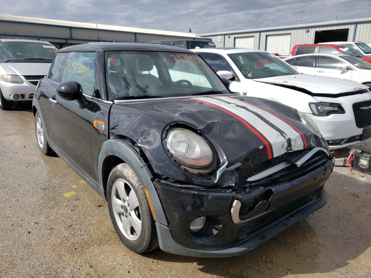 MINI COOPER 2015 with VIN WMWXM5C57F3A57133 - Photo from auction
