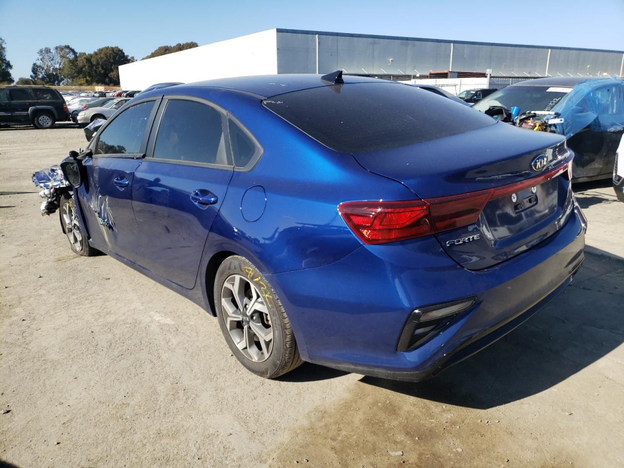 Photo 3 from auction – 2021 KIA FORTE FE with VIN 3KPF24AD6ME406407