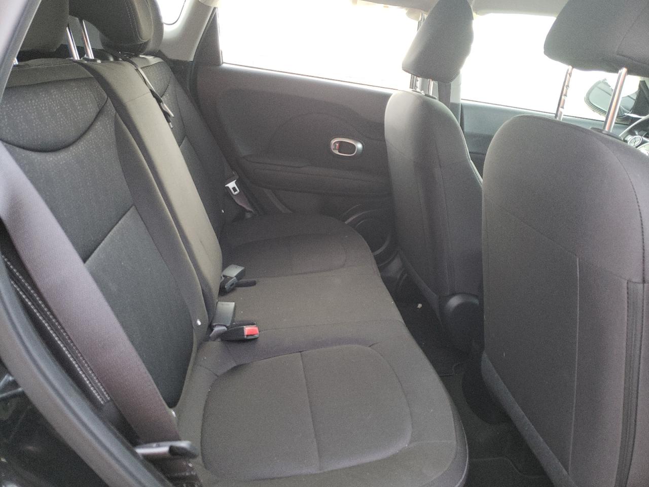 Photo 6 from auction – 2016 KIA SOUL with VIN KNDJN2A25G7284907