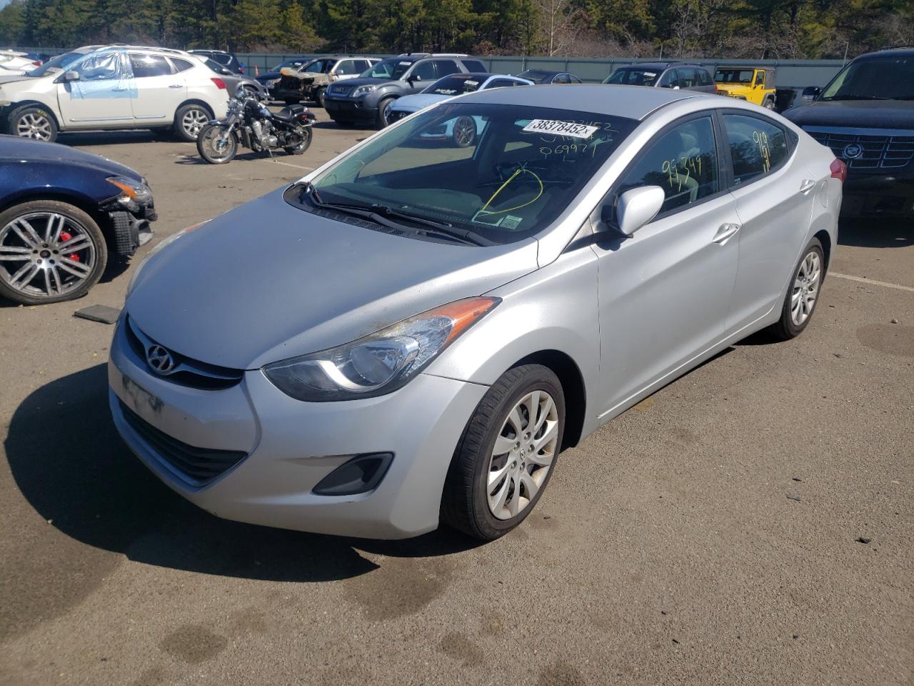 Photo 2 from auction – 2012 HYUNDAI ELANTRA GL with VIN 5NPDH4AE2CH069971