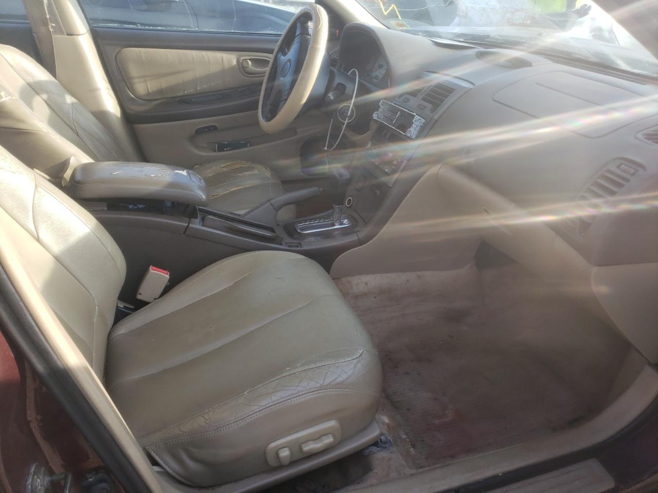 Photo 5 from auction – 2000 NISSAN MAXIMA GLE with VIN JN1CA31D4YT523953