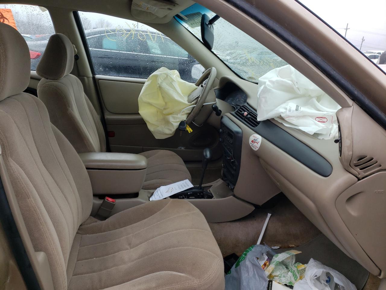 Photo 5 from auction – 2004 CHEVROLET MALIBU with VIN 1G1ND52F44M600116