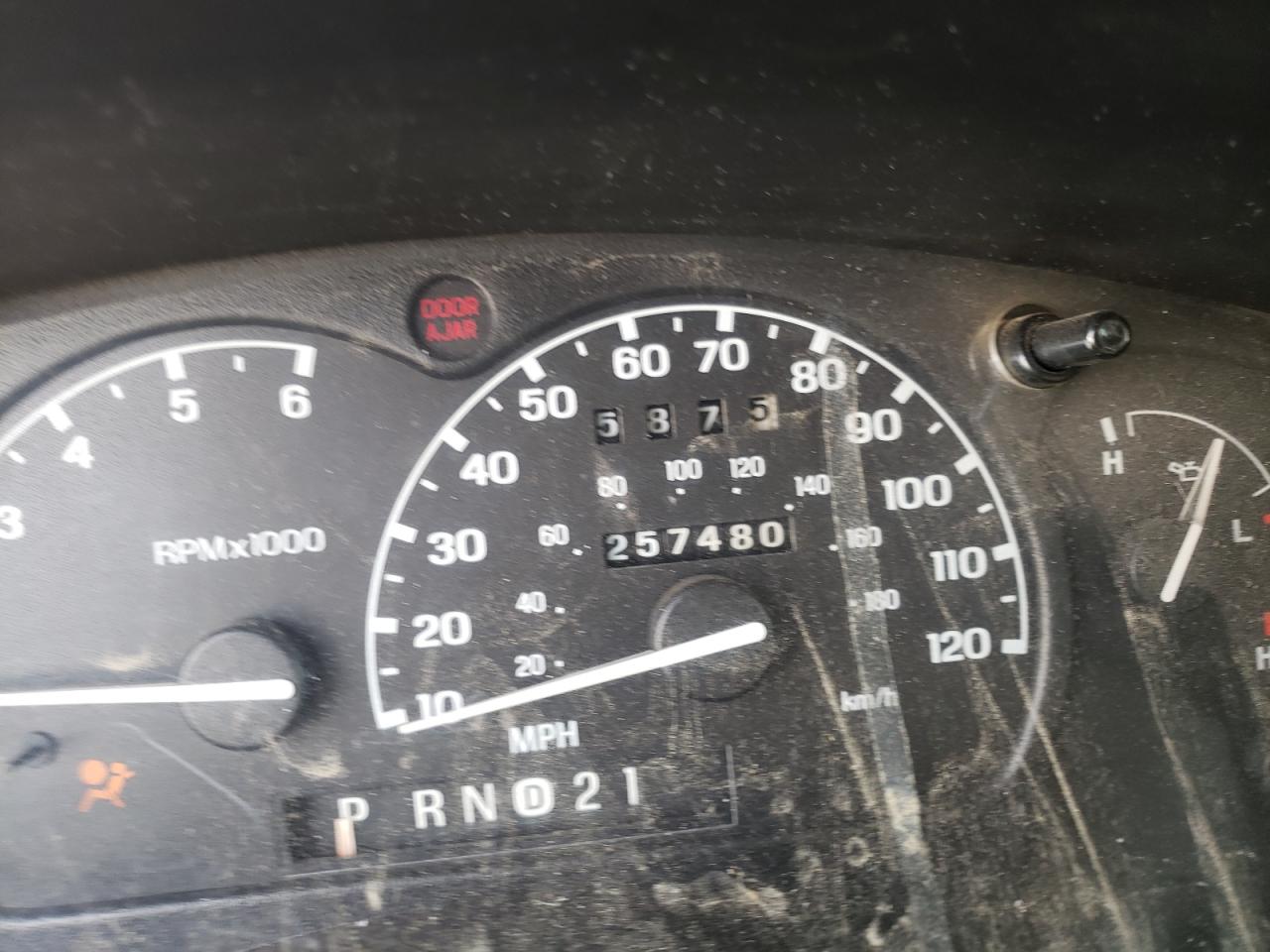 Photo 8 from auction – 2000 FORD EXPLORER X with VIN 1FMZU83P1YZC03498