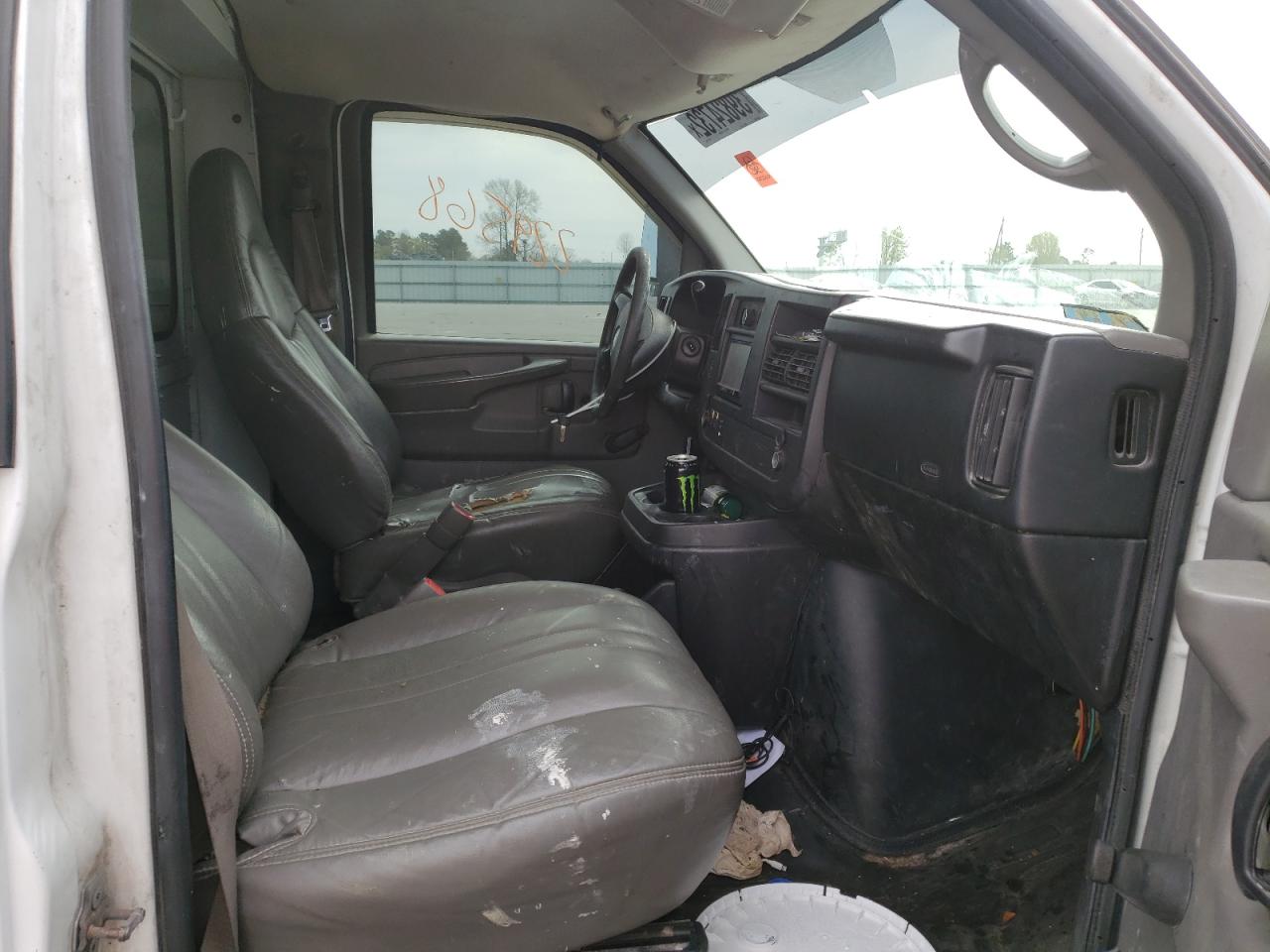 Photo 5 from auction – 2008 CHEVROLET EXPRESS G3 with VIN 1GBJG31K781229142