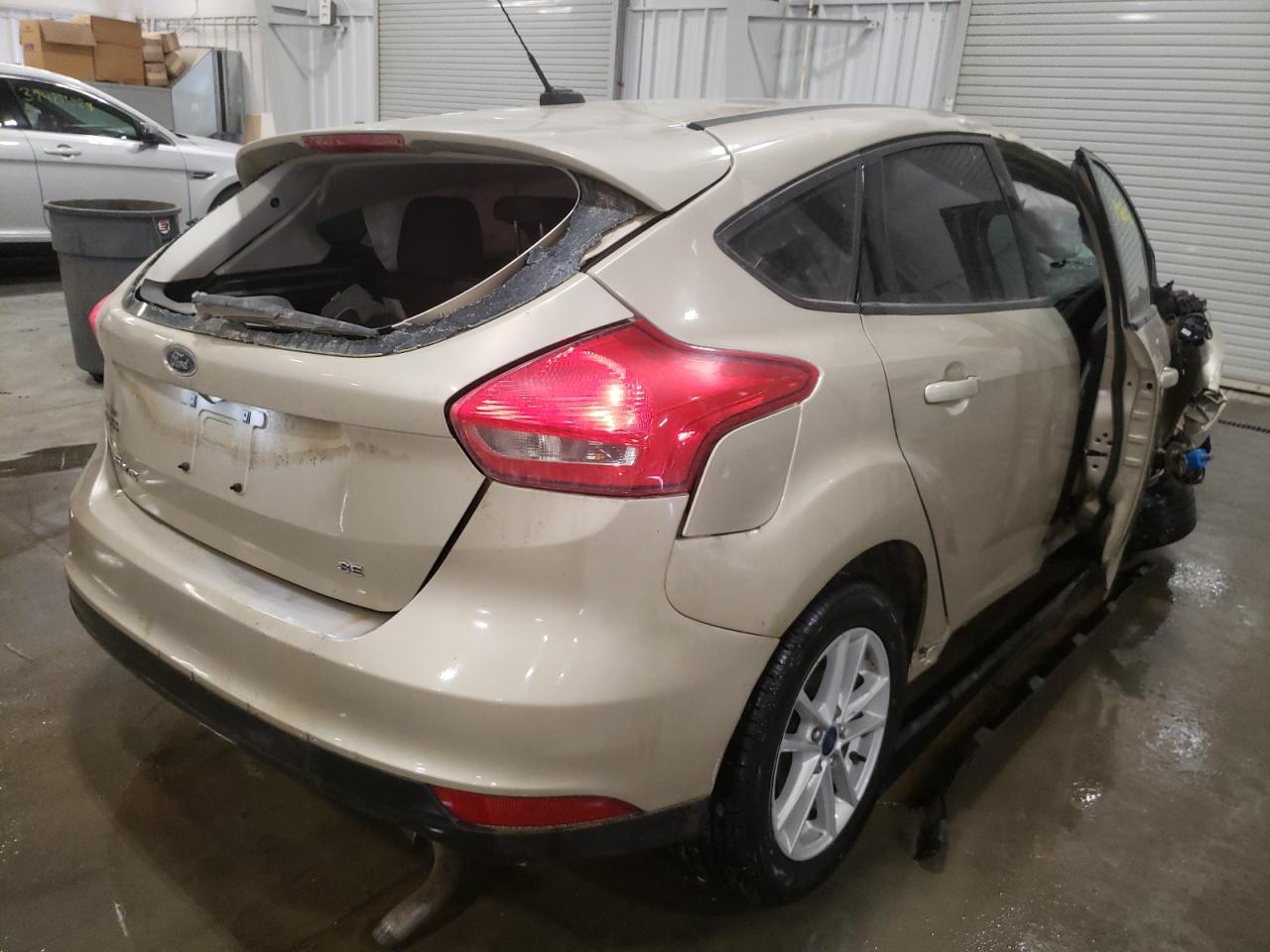 Photo 4 from auction – 2018 FORD FOCUS SE with VIN 1FADP3K21JL260488