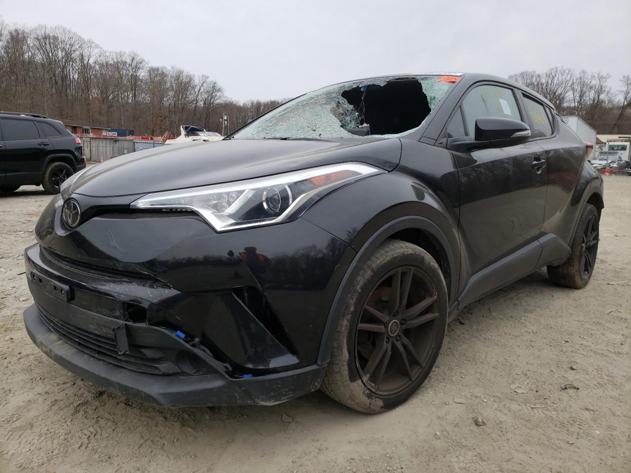 Photo 2 from auction – 2019 TOYOTA C-HR XLE with VIN NMTKHMBX9KR093327