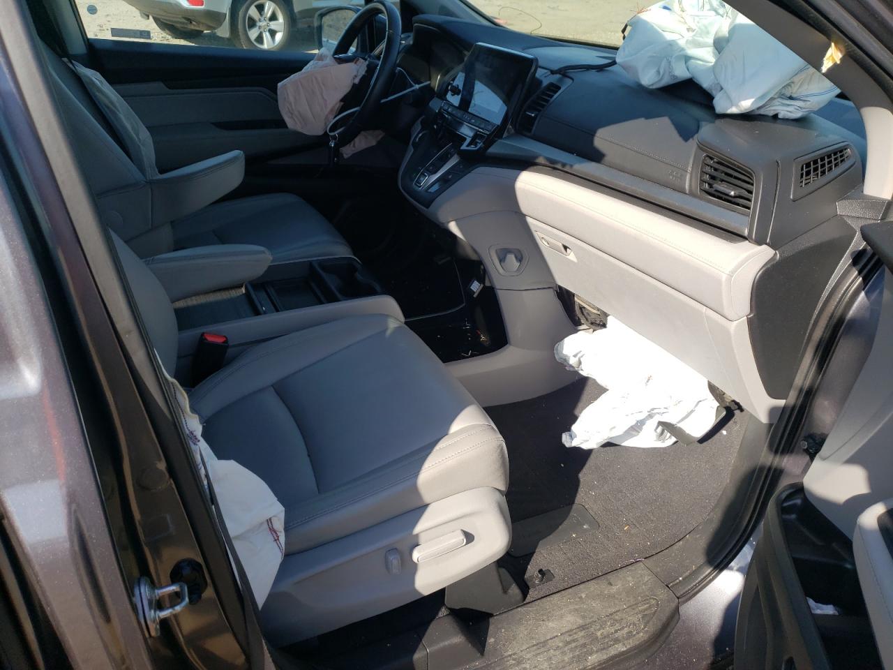 Photo 5 from auction – 2018 HONDA ODYSSEY EX with VIN 5FNRL6H75JB082006