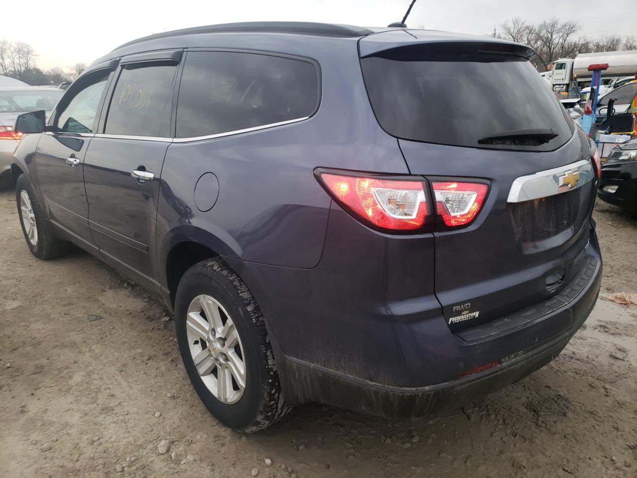 Photo 3 from auction – 2014 CHEVROLET TRAVERSE L with VIN 1GNKVGKD7EJ227780