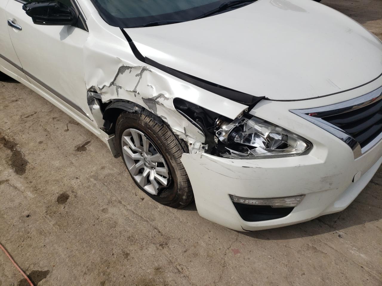 Photo 9 from auction – 2015 NISSAN ALTIMA 2.5 with VIN 1N4AL3AP0FC168758