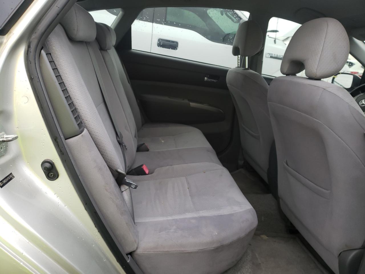 Photo 6 from auction – 2005 TOYOTA PRIUS with VIN JTDKB20U150124612