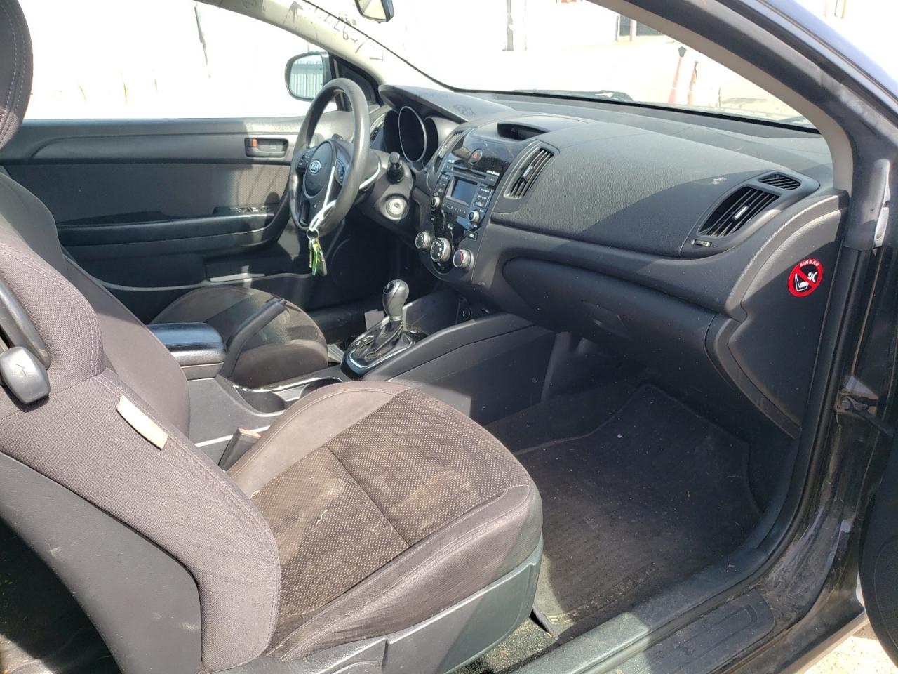 Zdjęcie 5 z aukcji – 2012 KIA FORTE EX z VIN KNAFU6A23C5597795