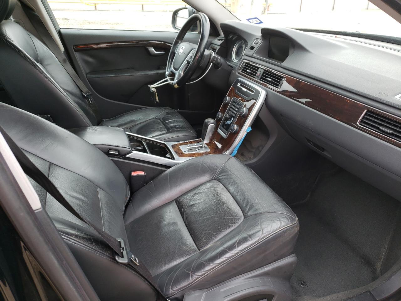 Photo 5 from auction – 2012 VOLVO S80 3.2 with VIN YV1952AS8C1160706