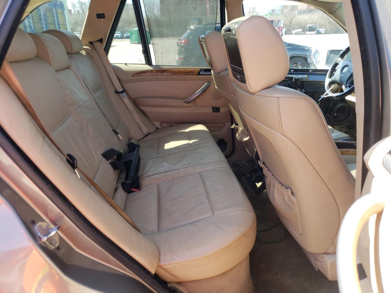 Photo 6 from auction – 2006 BMW X5 4.4I with VIN 5UXFB53586LV28898