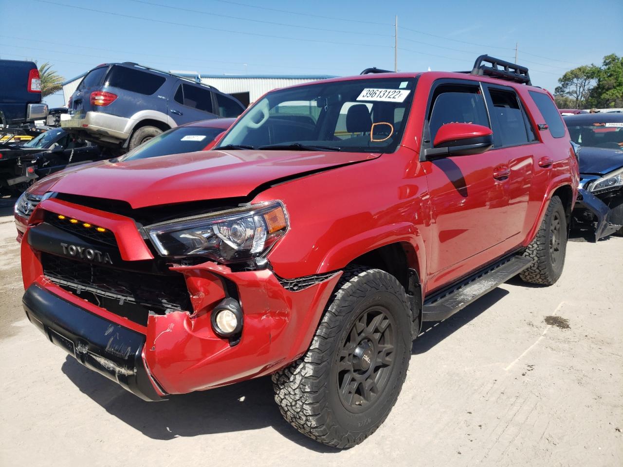 Photo 2 from auction – 2016 TOYOTA 4RUNNER SR with VIN JTEBU5JR7G5337331