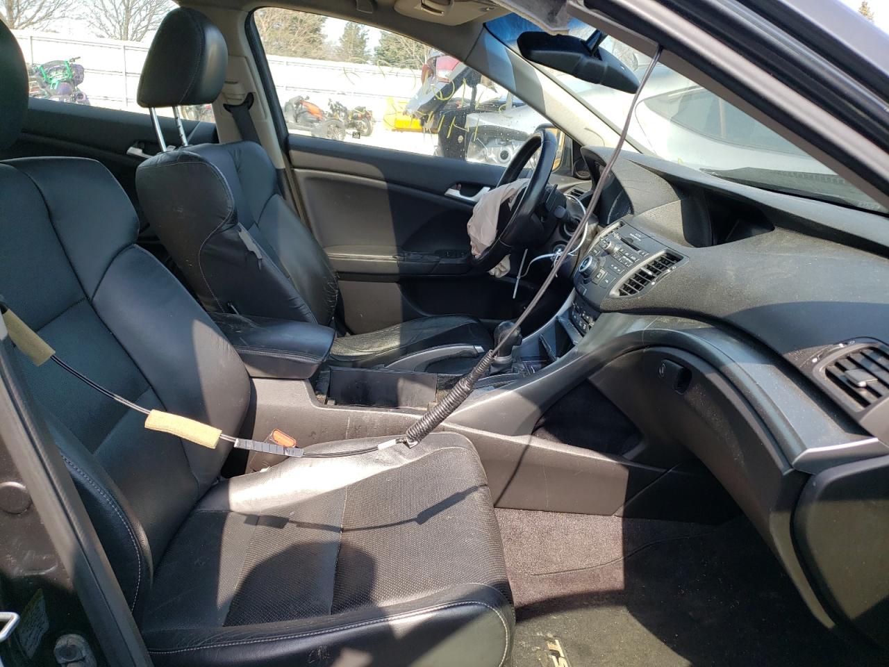 Photo 5 from auction – 2011 ACURA TSX with VIN JH4CU2F61BC006446