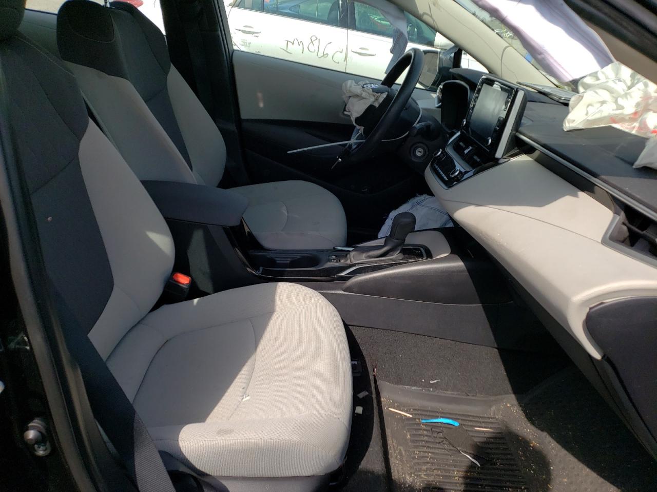 Photo 5 from auction – 2020 TOYOTA COROLLA LE with VIN 5YFEPRAE9LP124701