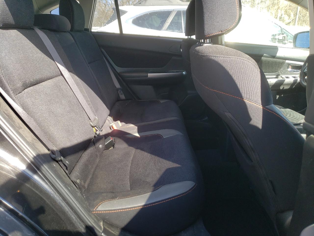 Photo 6 from auction – 2016 SUBARU CROSSTREK with VIN JF2GPABC0G8331763