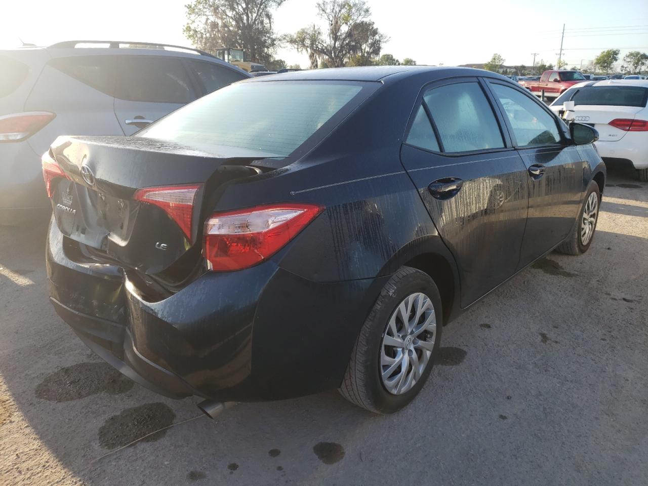 Photo 4 from auction – 2018 TOYOTA COROLLA L with VIN 2T1BURHE0JC995646