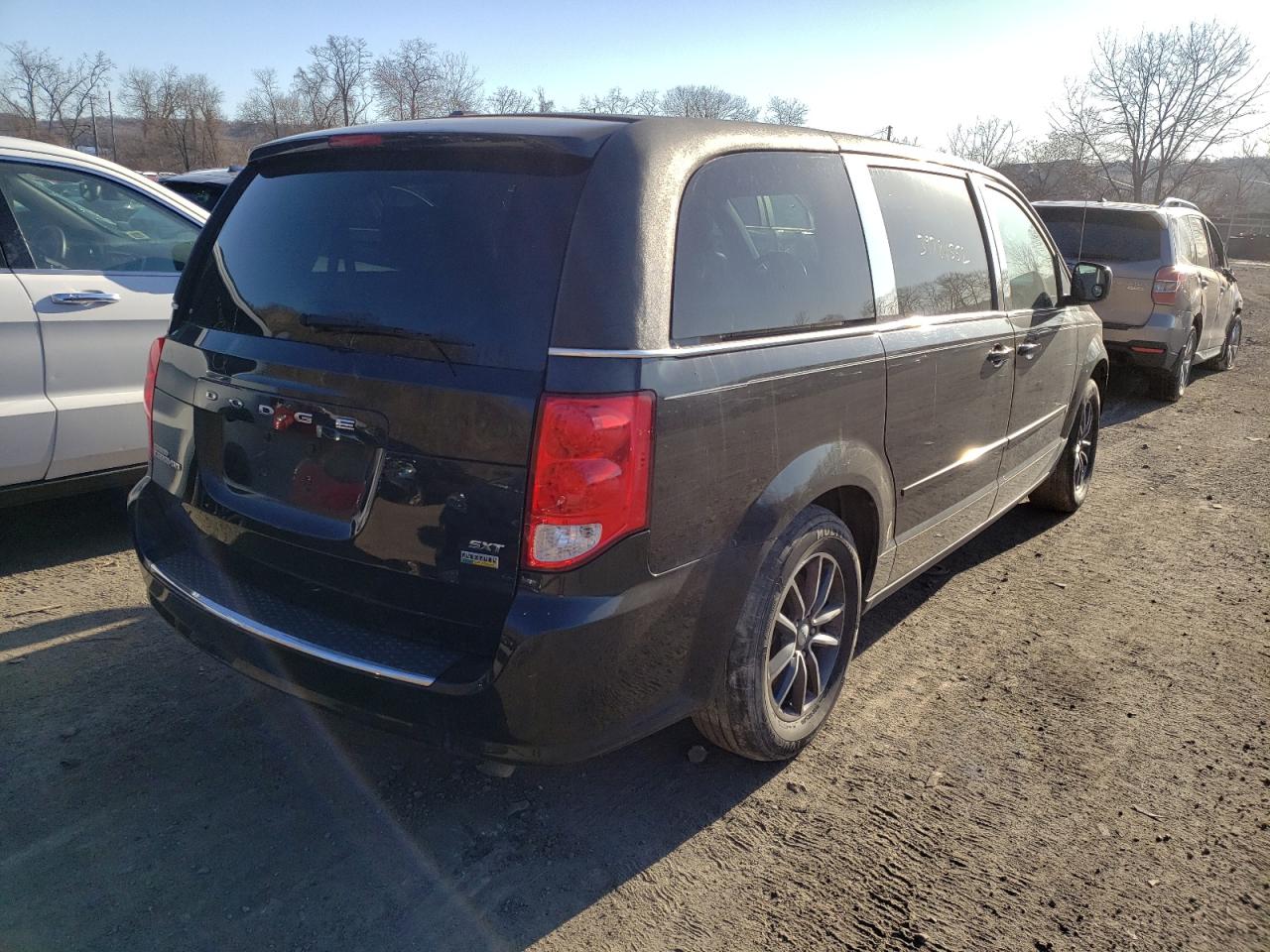 صورة رقم 4 من المزاد - 2017 DODGE GRAND CARA مع VIN 2C4RDGCG0HR773341