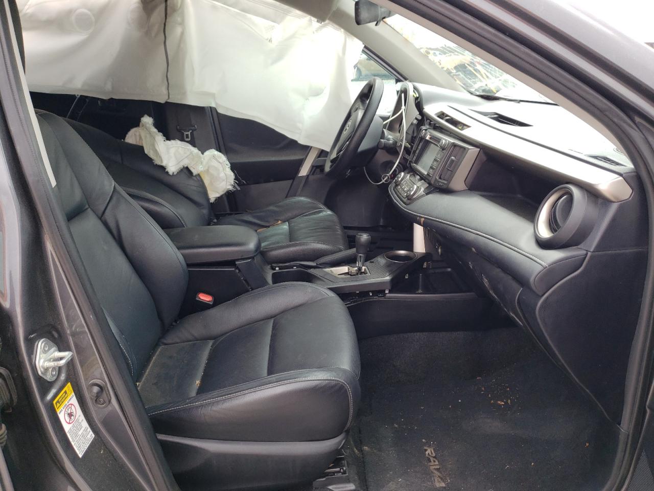 Photo 5 from auction – 2013 TOYOTA RAV4 XLE with VIN 2T3WFREV4DW066442