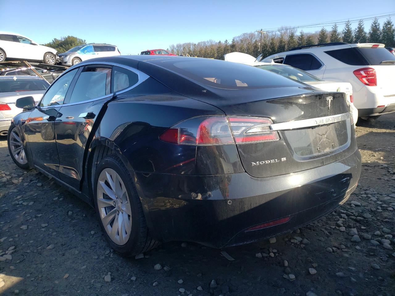 Photo 3 from auction – 2018 TESLA MODEL S with VIN 5YJSA1E26JF297817