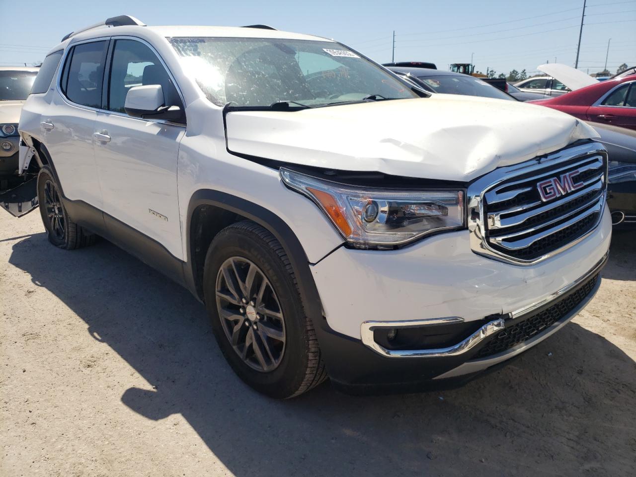 GMC ACADIA SLT 2018 with VIN 1GKKNMLS5JZ215180 - Photo from auction