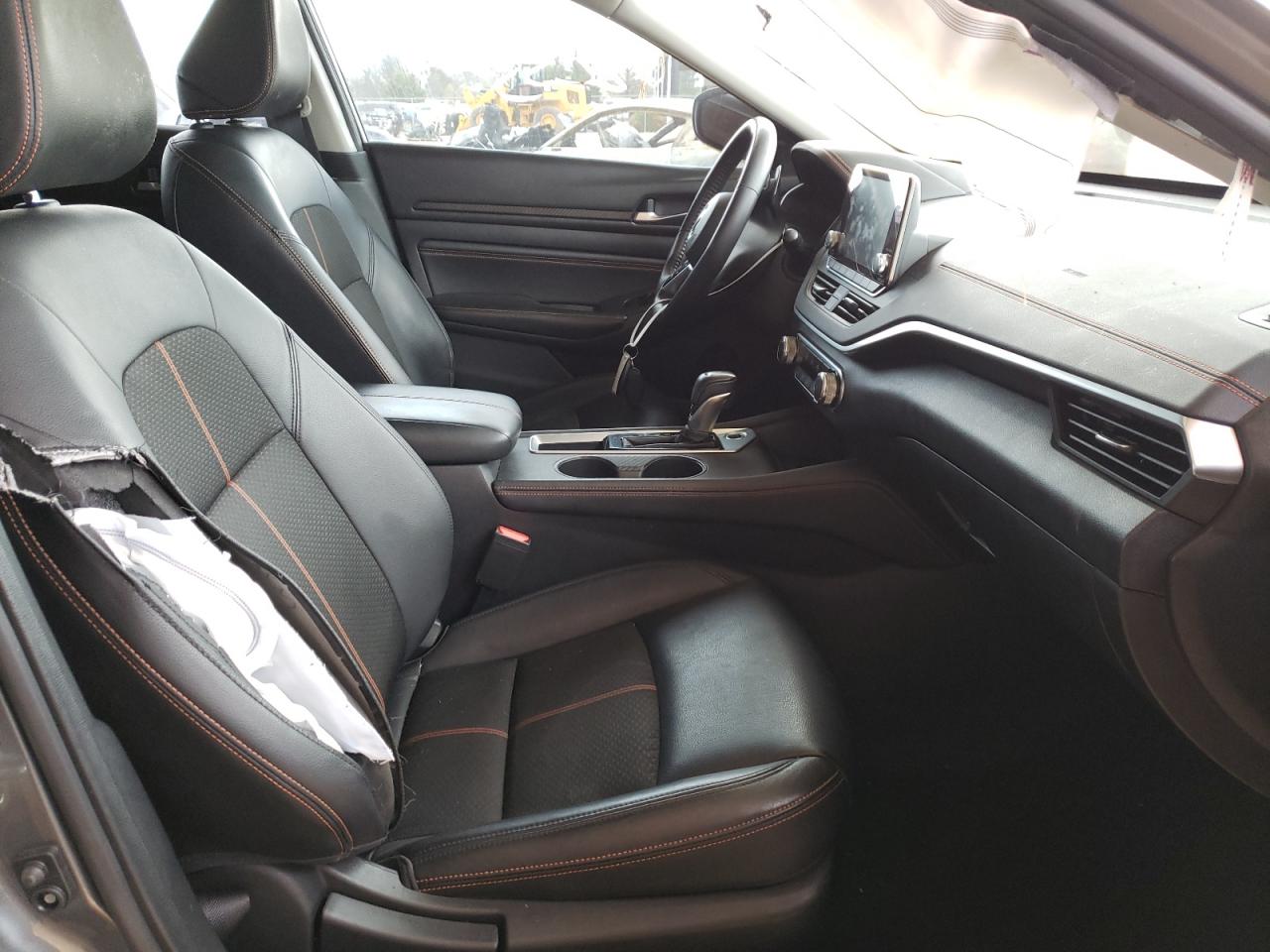 Photo 5 from auction – 2019 NISSAN ALTIMA SR with VIN 1N4BL4CV6KC169963