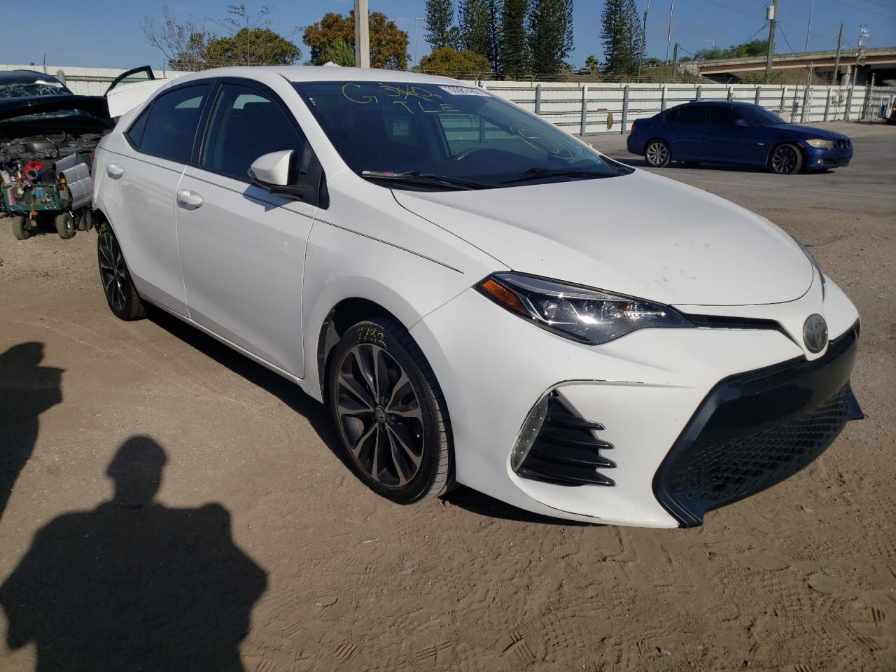 TOYOTA COROLLA 2017 with VIN 2T1BURHE1HC801880 - Photo from auction