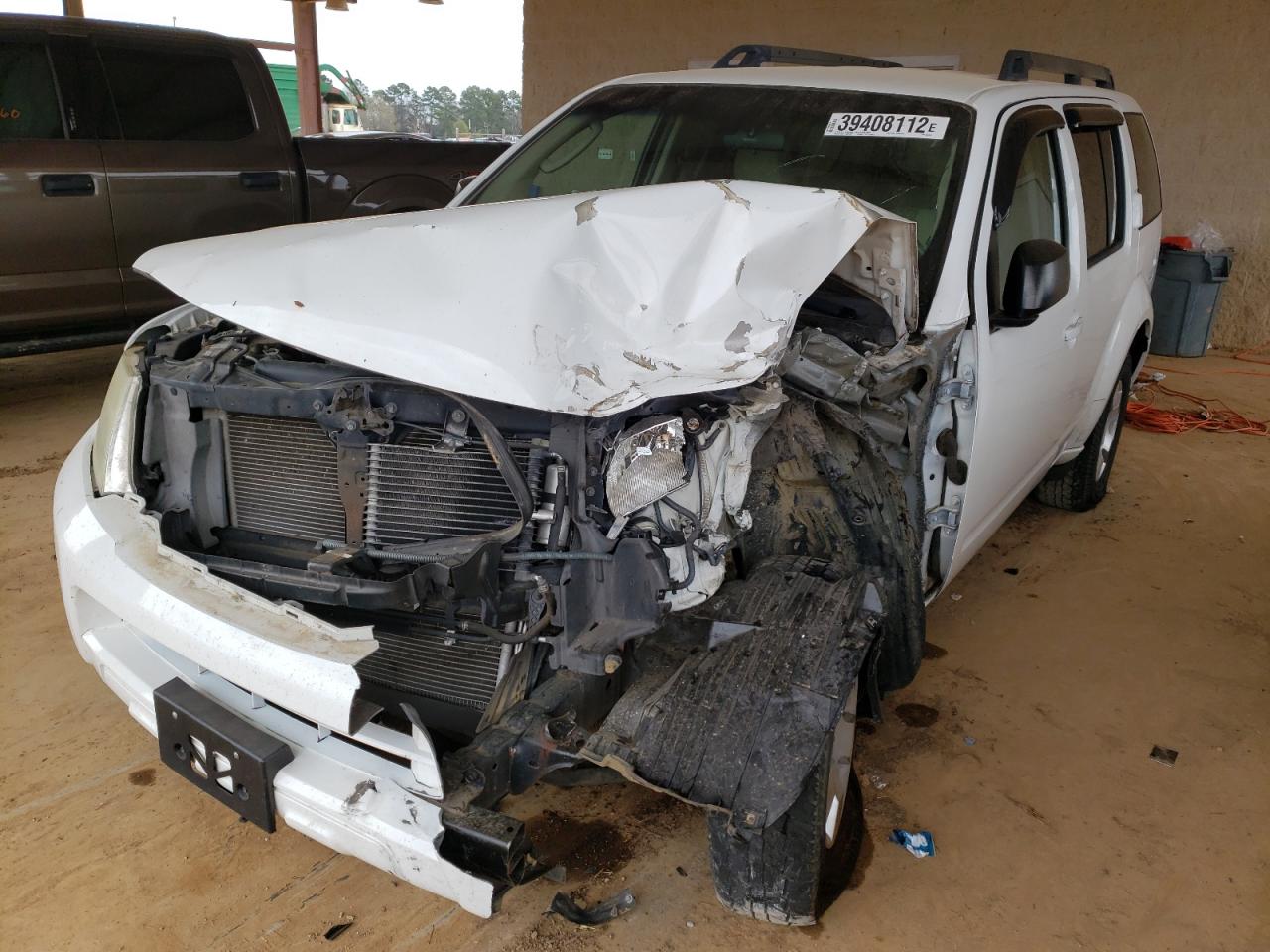 Photo 2 from auction – 2010 NISSAN PATHFINDER with VIN 5N1AR1NN0AC620475