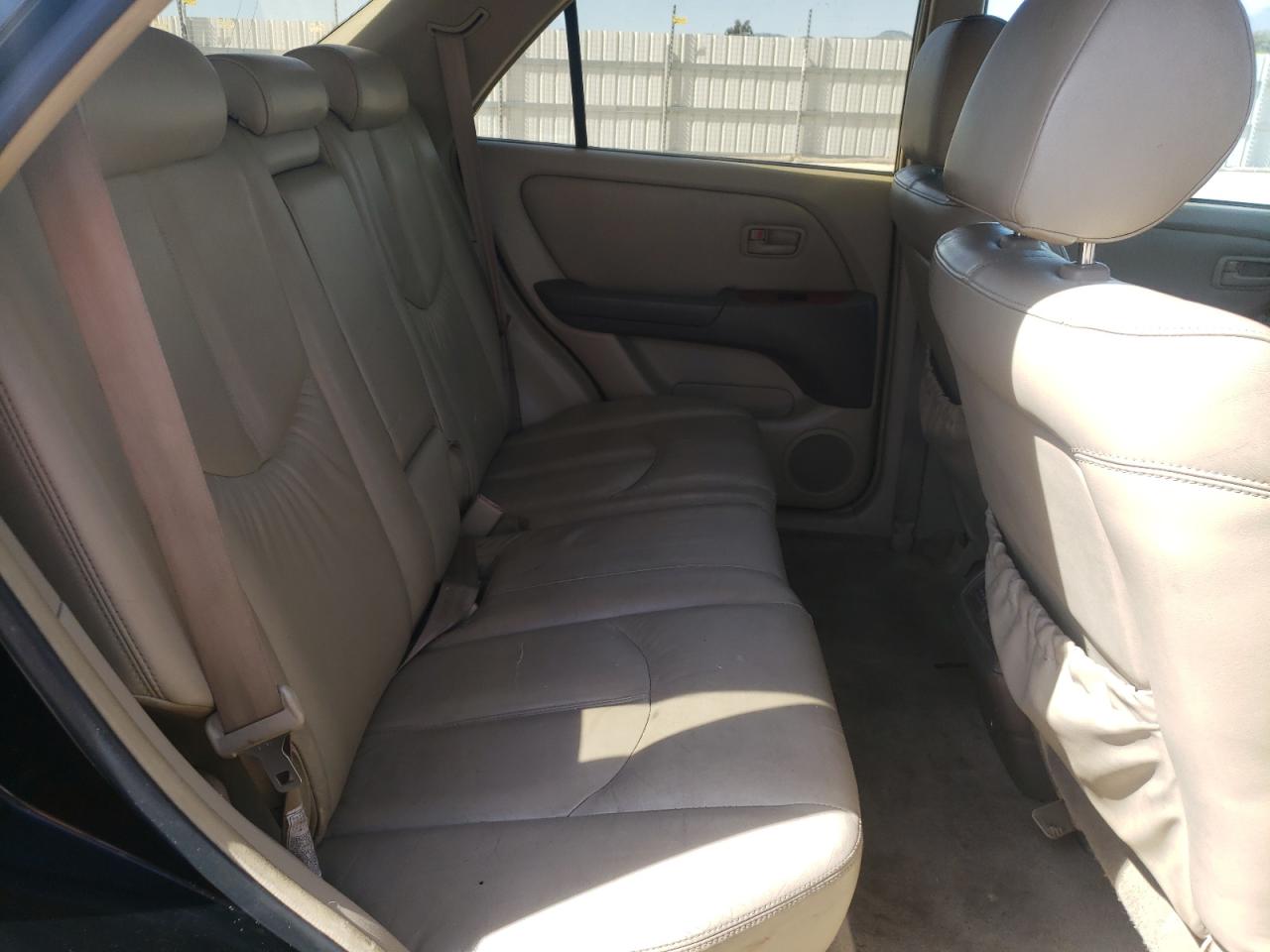 Photo 6 from auction – 2000 LEXUS RX 300 with VIN JT6HF10U9Y0126306