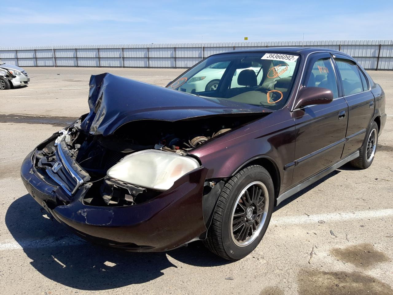 Photo 2 from auction – 2000 HONDA CIVIC EX with VIN 2HGEJ8642YH541409