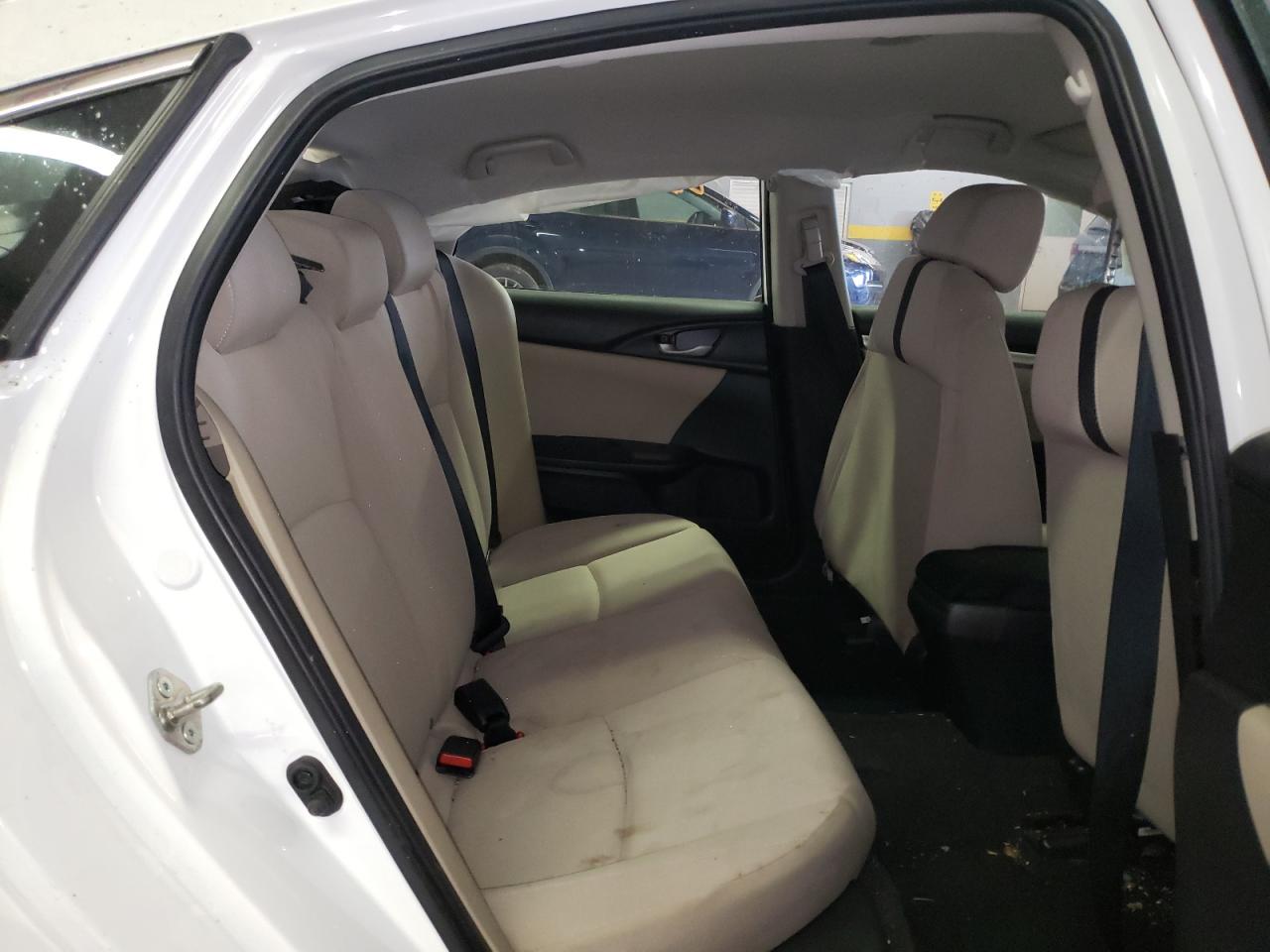 Photo 6 from auction – 2018 HONDA CIVIC LX with VIN 2HGFC2F53JH519834