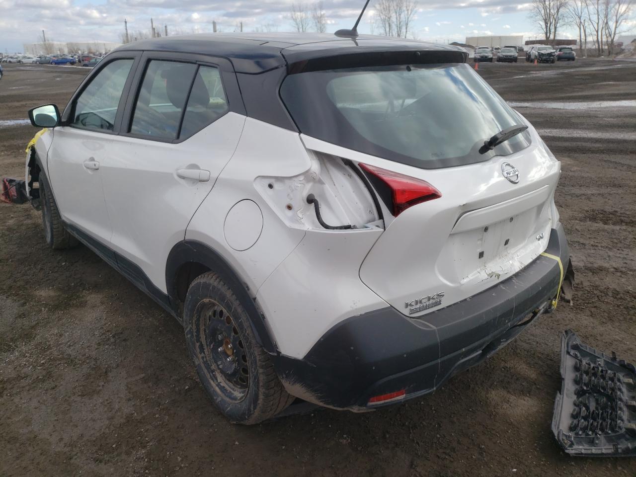 Photo 3 from auction – 2019 NISSAN KICKS S with VIN 3N1CP5CU3KL536664