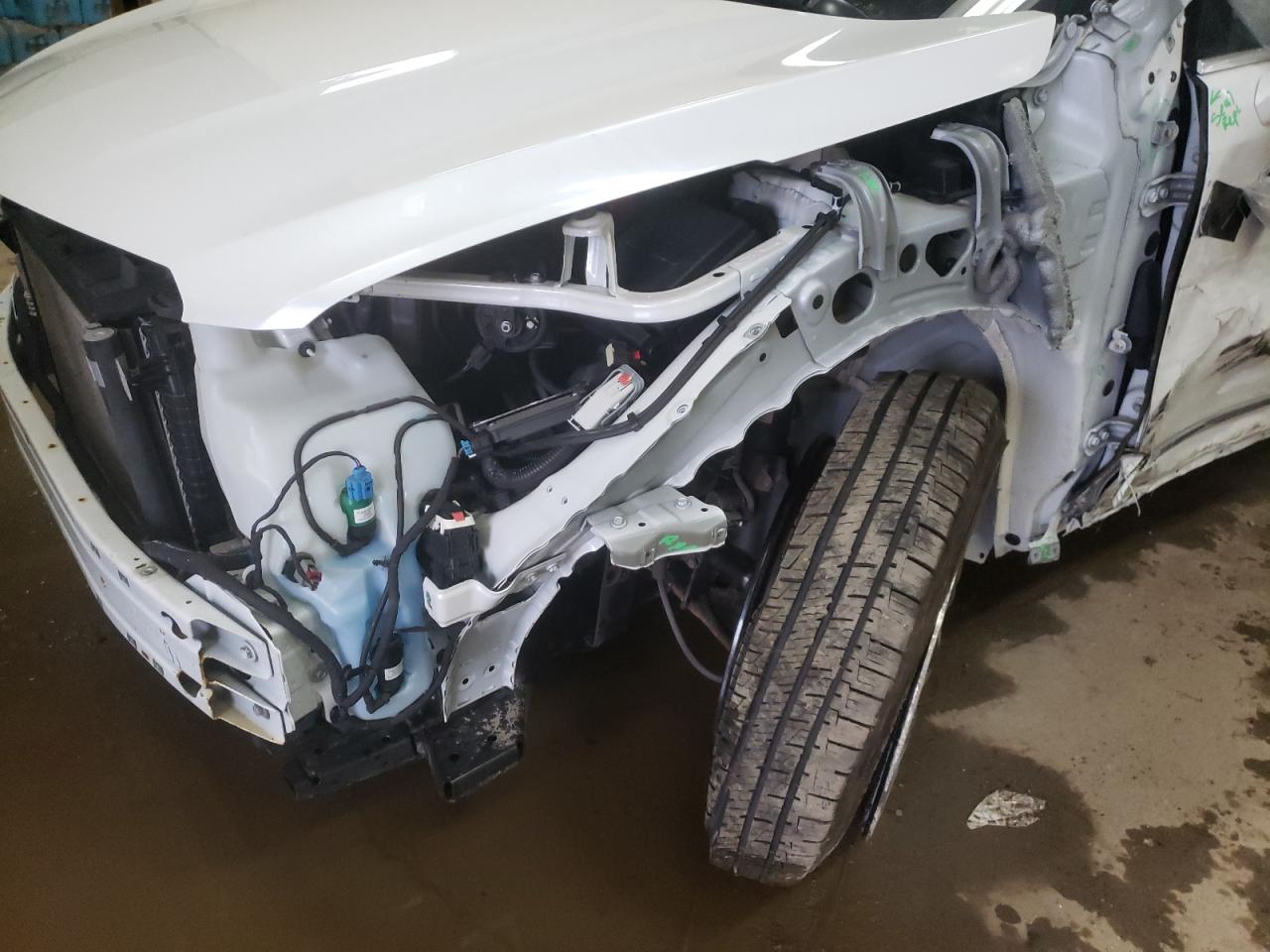 Photo 9 from auction – 2017 CADILLAC XT5 PREMIU with VIN 1GYKNERS4HZ236910