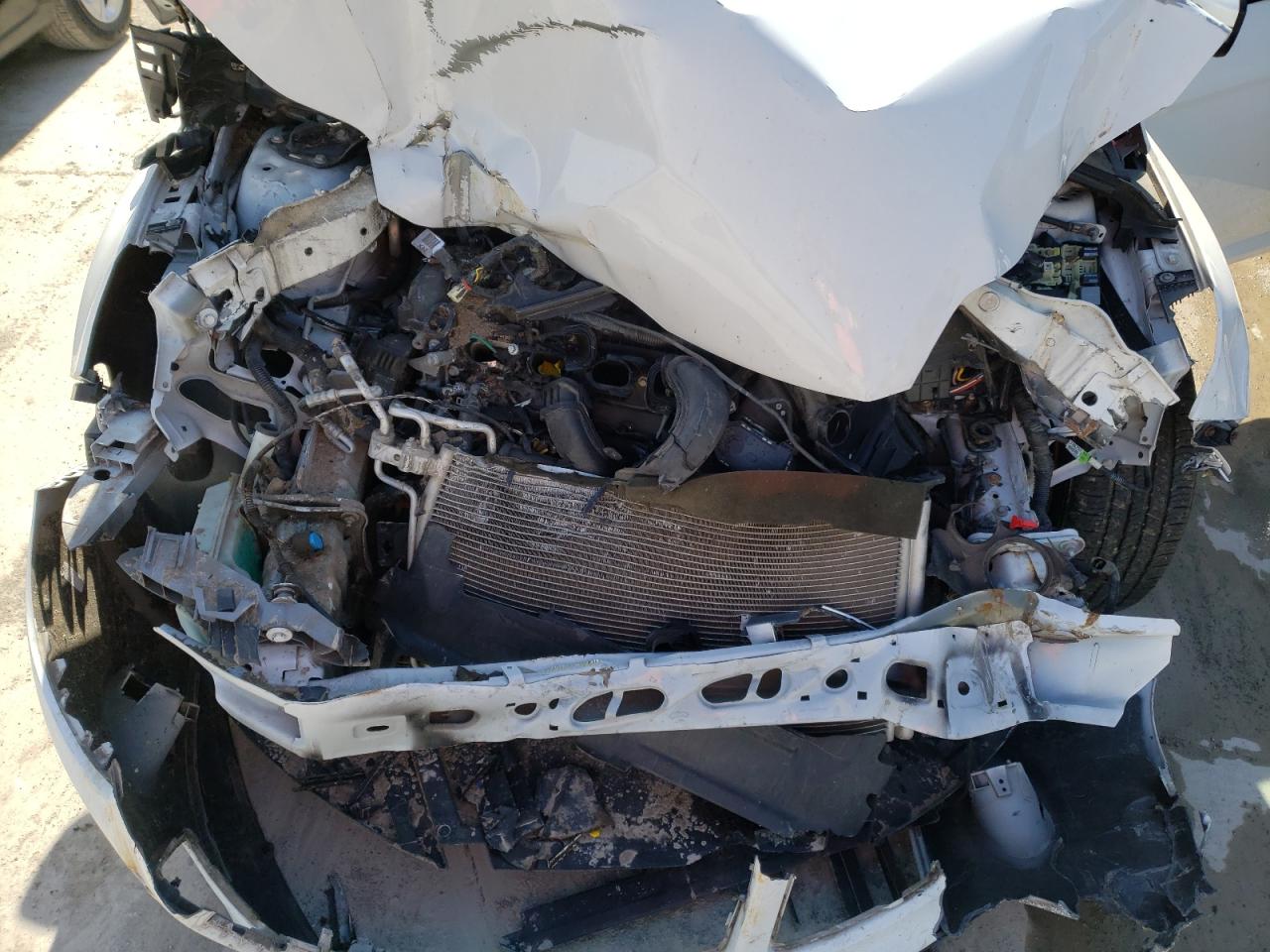 Photo 7 from auction – 2014 FORD FOCUS SE with VIN 1FADP3K24EL392764
