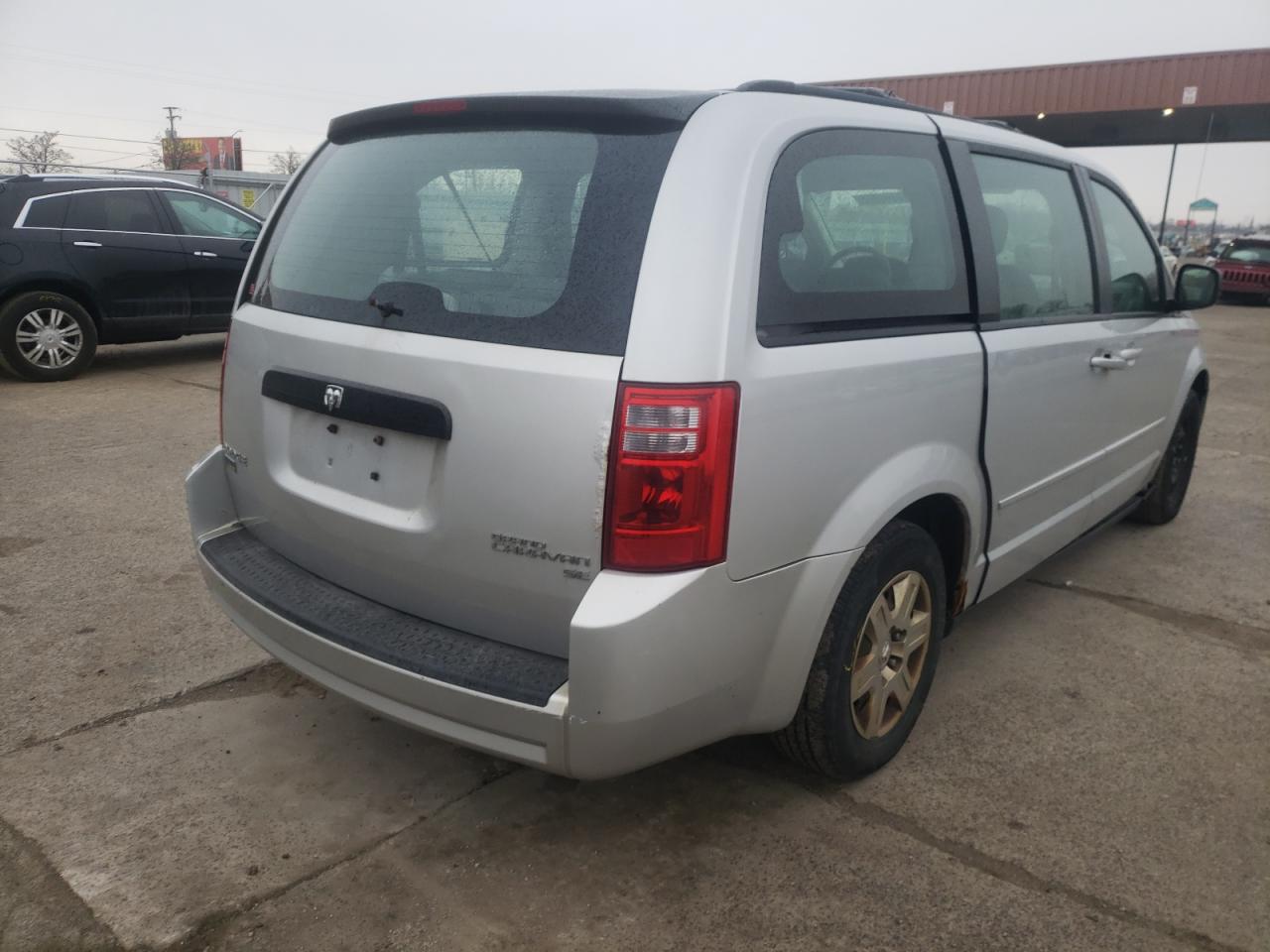 Photo 4 from auction – 2010 DODGE GRAND CARA with VIN 2D4RN4DE7AR132950
