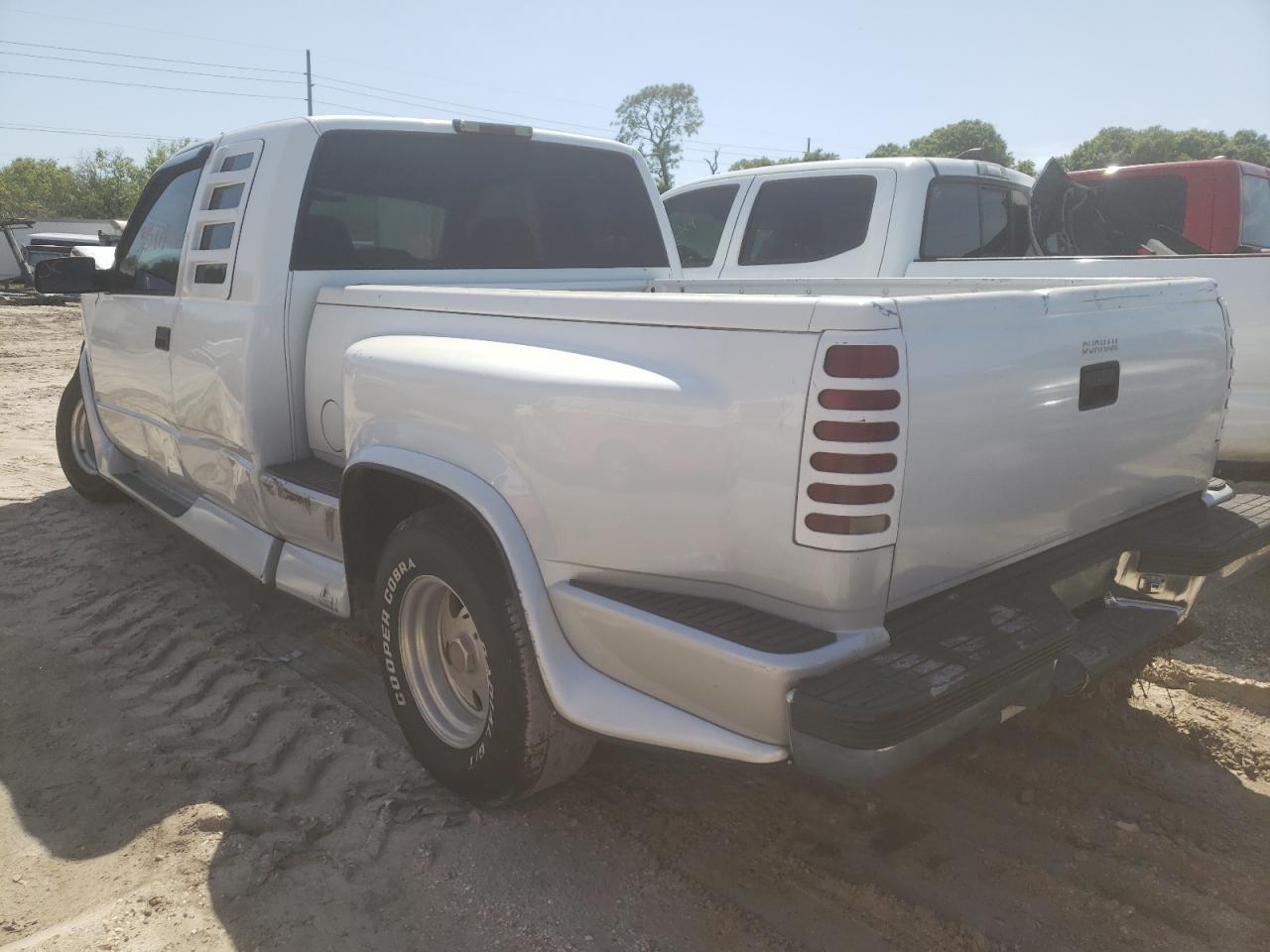 Photo 3 from auction – 1996 GMC SIERRA C15 with VIN 2GTEC19R1T1515392