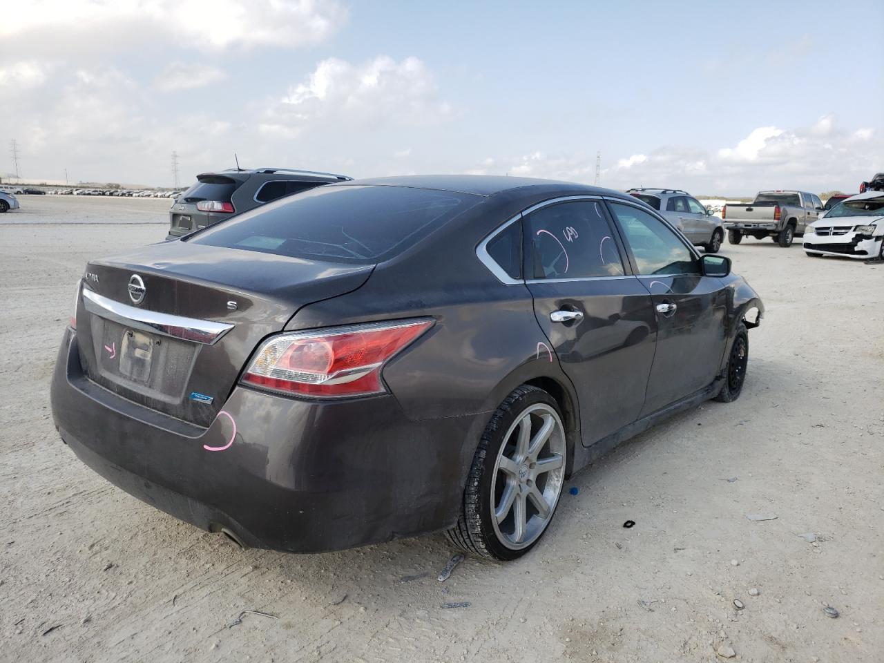 Photo 4 from auction – 2014 NISSAN ALTIMA 2.5 with VIN 1N4AL3AP6EC180251