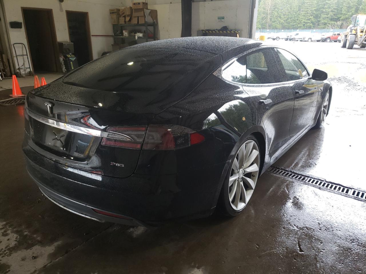 Photo 4 from auction – 2013 TESLA MODEL S with VIN 5YJSA1DP5DFP06861