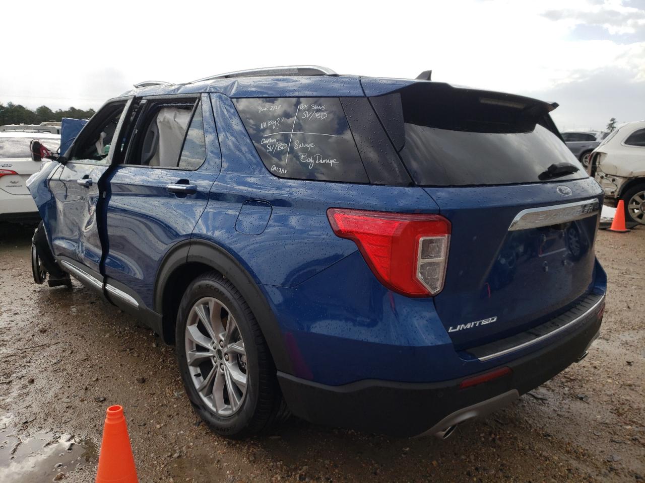 Photo 3 from auction – 2022 FORD EXPLORER L with VIN 1FMSK7FH7NGA32236