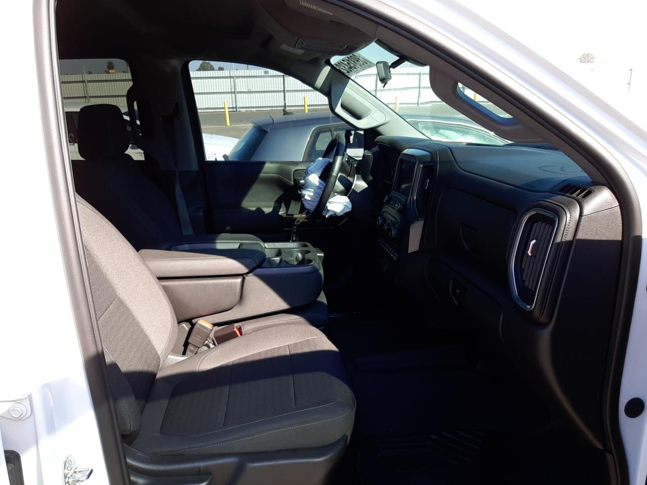 Photo 5 from auction – 2021 CHEVROLET SILVERADO with VIN 3GCUYEED3MG243810