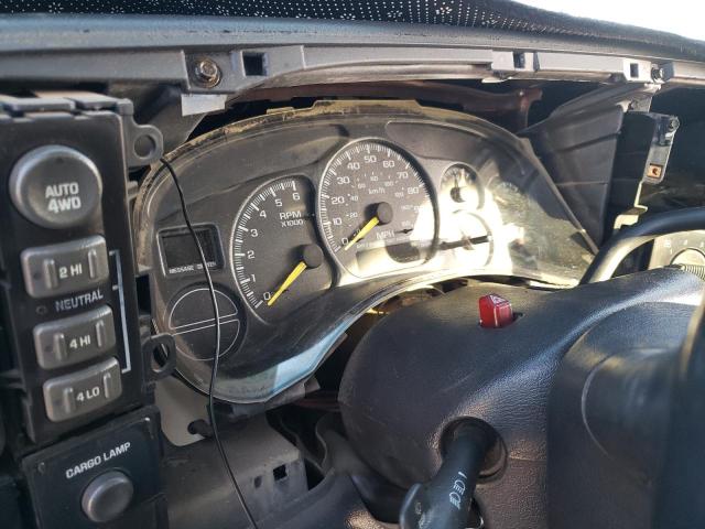 Photo 8 from auction – 2001 CHEVROLET SILVERADO with VIN 1GCEK19T81E264445