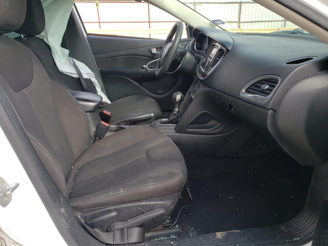 Photo 5 from auction – 2015 DODGE DART SXT with VIN 1C3CDFBB0FD307256