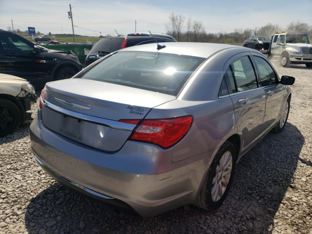 Photo 4 from auction – 2013 CHRYSLER 200 TOURIN with VIN 1C3CCBBB8DN635740