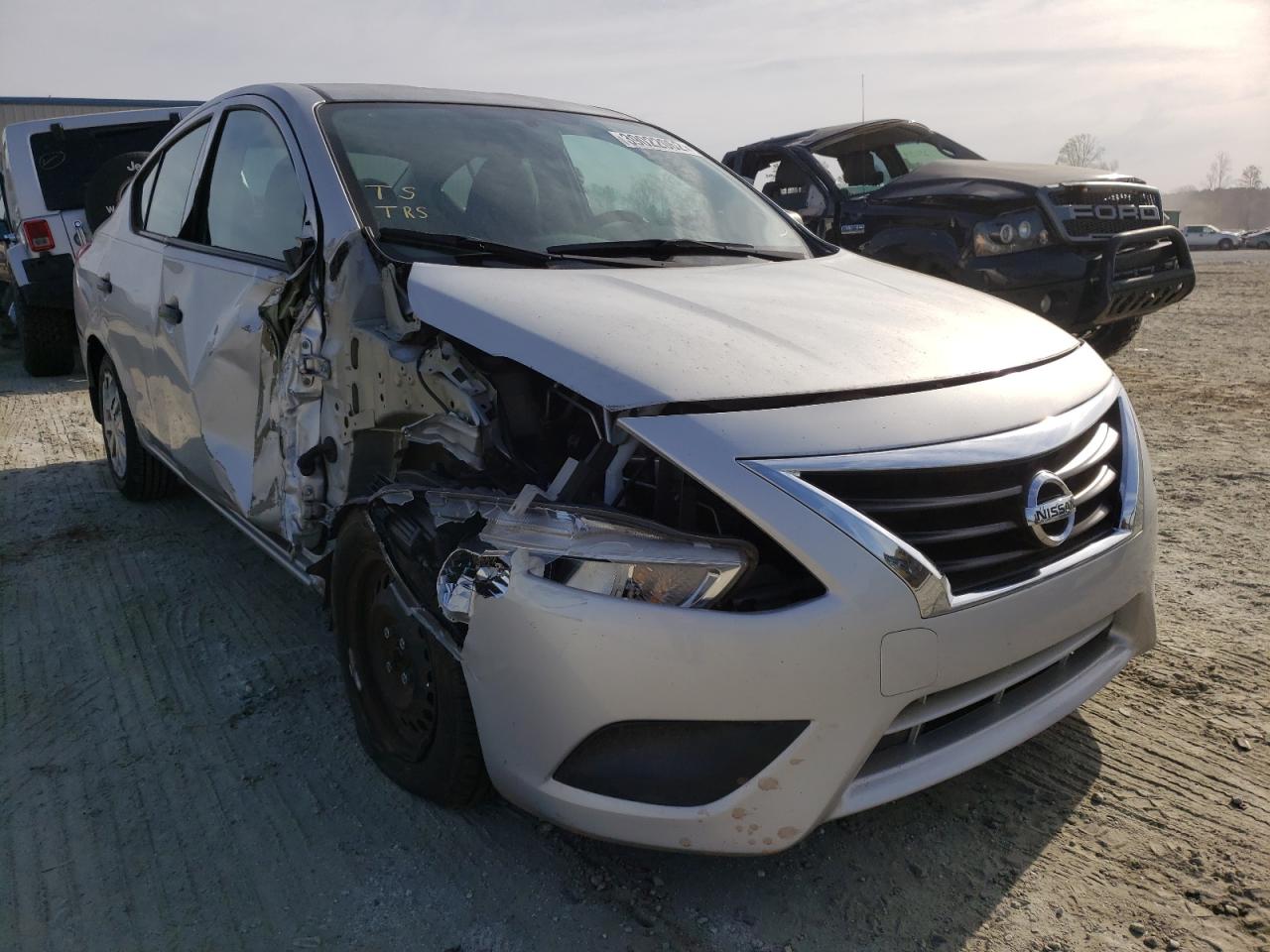 NISSAN VERSA S 2015 with VIN 3N1CN7AP3FL815925 - Photo from auction