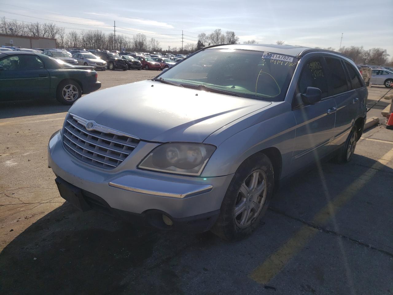 Photo 2 from auction – 2005 CHRYSLER PACIFICA with VIN 2C8GM68435R663040